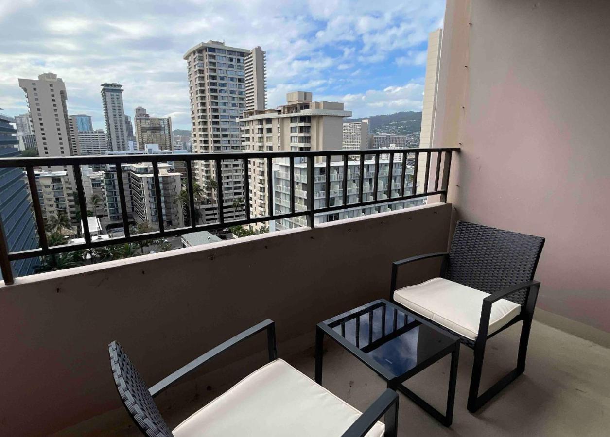 1414- Heart Of Waikiki With Kitchen - Free Parking - City View Honolulu Bagian luar foto