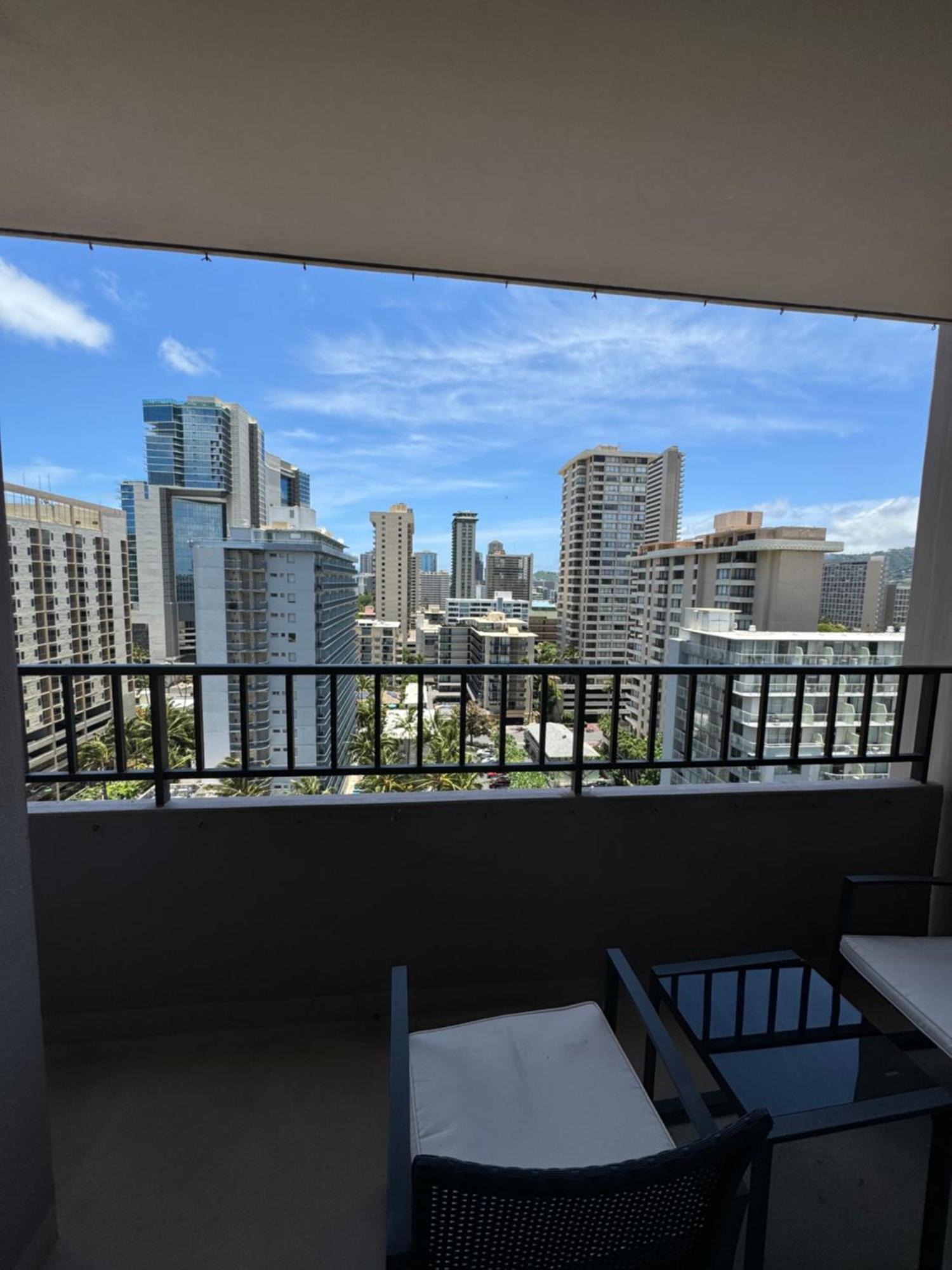 1414- Heart Of Waikiki With Kitchen - Free Parking - City View Honolulu Bagian luar foto