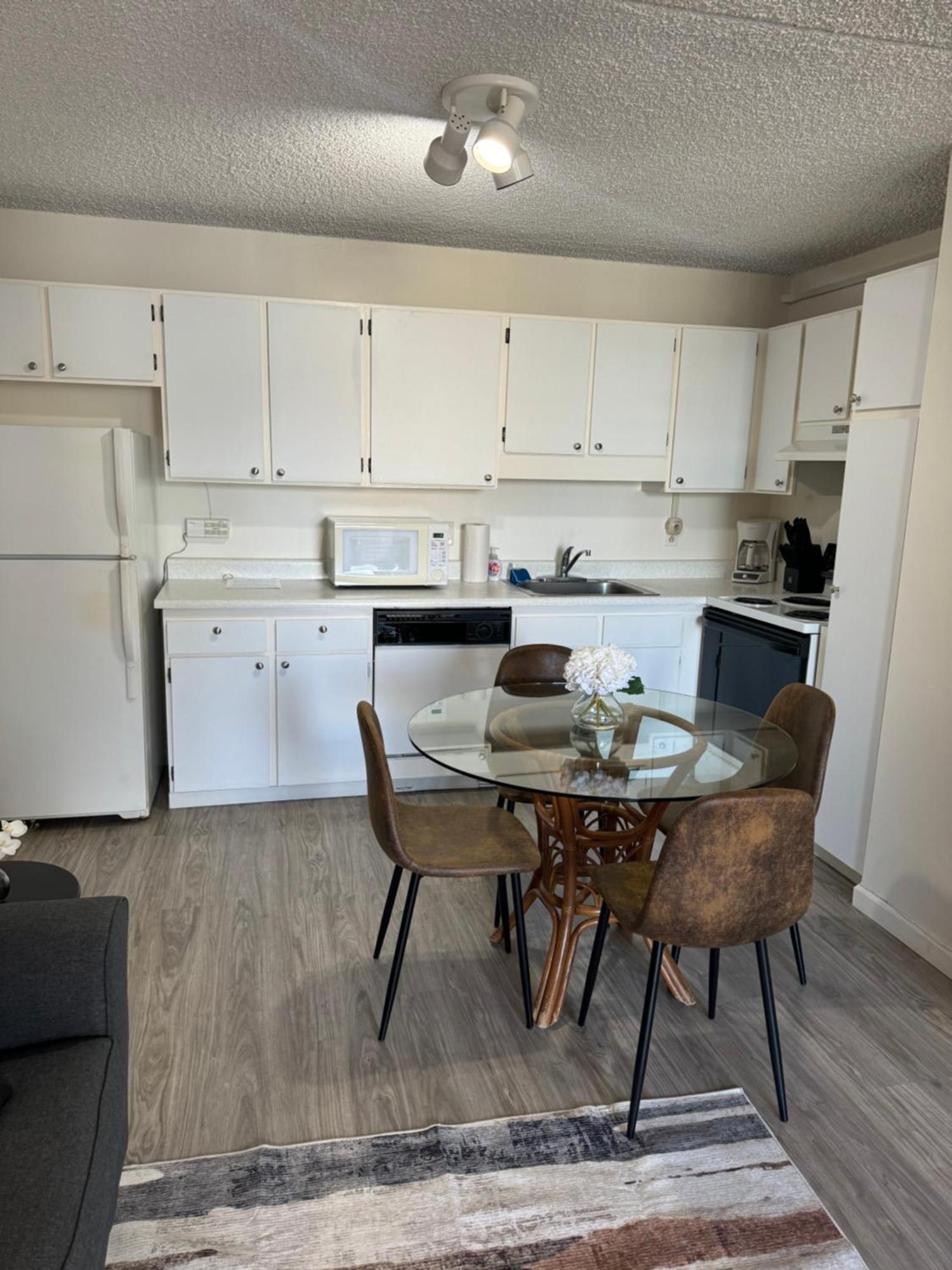 1414- Heart Of Waikiki With Kitchen - Free Parking - City View Honolulu Bagian luar foto